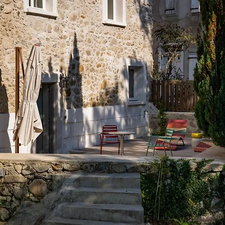 Belle Grange En Bord De Rivière * Serres-sur-Arget