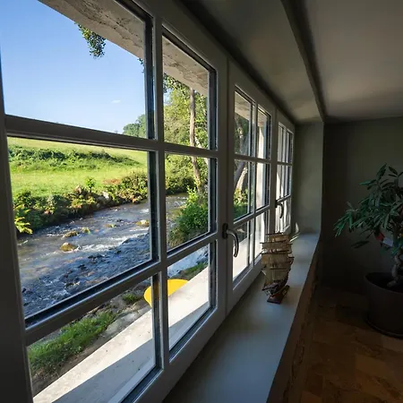 Belle Grange En Bord De Rivière * Serres-sur-Arget